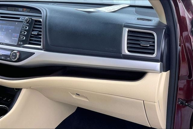 2016 Toyota Highlander XLE V6