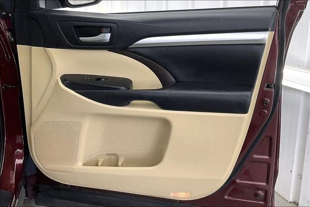 2016 Toyota Highlander XLE V6