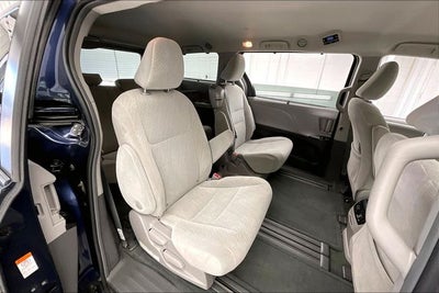 2018 Toyota Sienna LE 8 Passenger