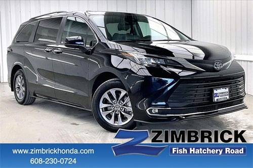 2023 Toyota Sienna XLE