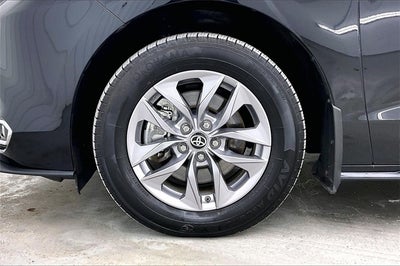 2023 Toyota Sienna XLE