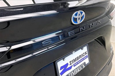 2023 Toyota Sienna XLE