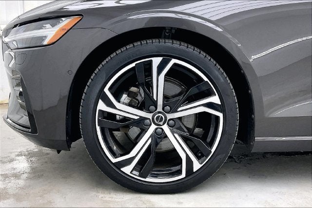 2024 Volvo S60 Ultimate