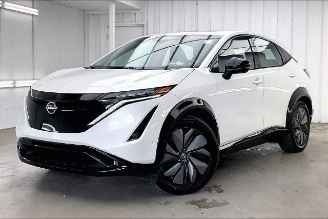 Used 2024 Nissan ARIYA Platinum+ with VIN JN1DF0CD3RM733568 for sale in Madison, WI