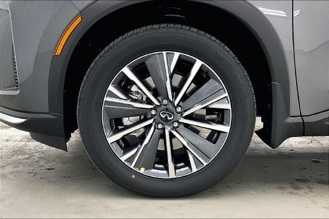 2027 INFINITI QX60 LUXE InStock