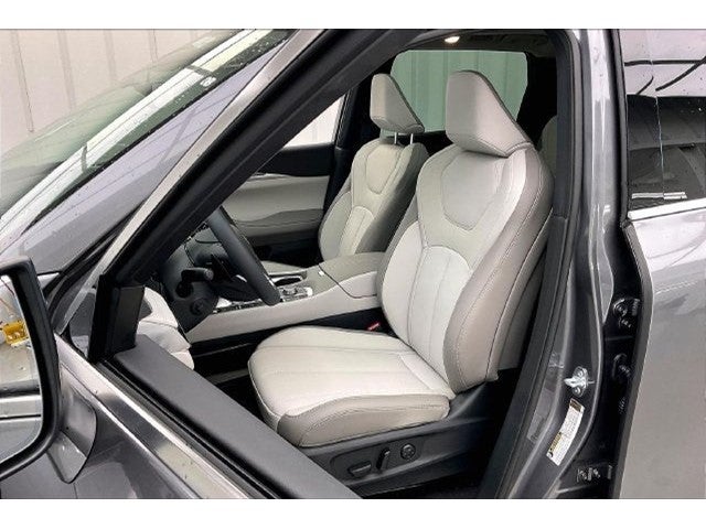 2027 INFINITI QX60 LUXE InStock