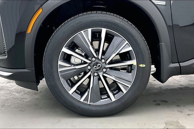2027 INFINITI QX60 LUXE InStock