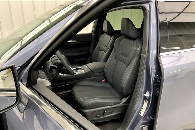 2027 INFINITI QX60 LUXE InStock