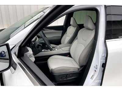 2027 INFINITI QX60 LUXE InStock