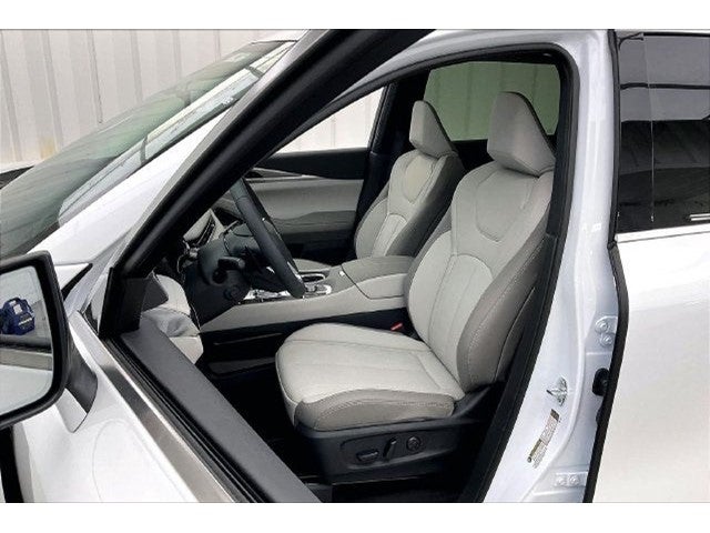 2027 INFINITI QX60 LUXE InStock