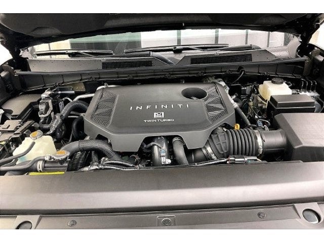 2027 INFINITI QX80 LUXE InStock