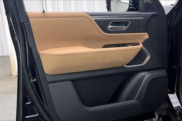 2027 INFINITI QX80 LUXE InStock