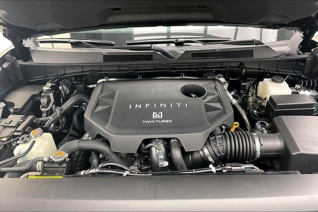 2027 INFINITI QX80 LUXE InStock