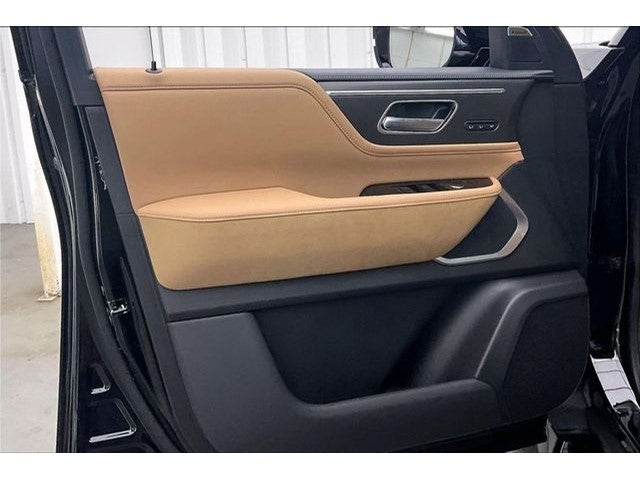 2027 INFINITI QX80 LUXE InStock