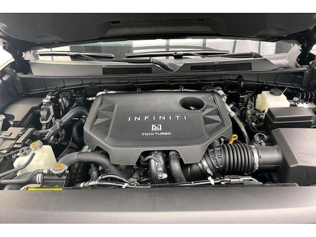 2027 INFINITI QX80 LUXE InStock