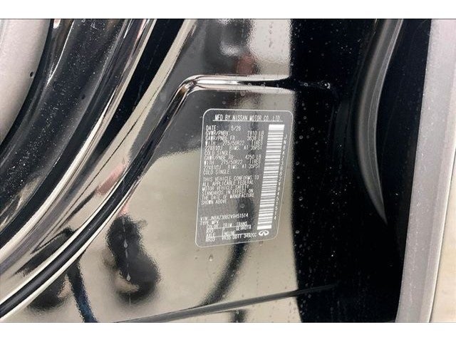 2027 INFINITI QX80 LUXE InStock