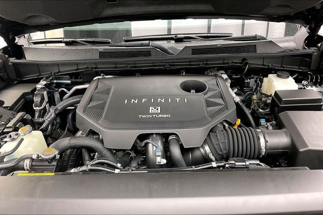 2027 INFINITI QX80 LUXE InStock