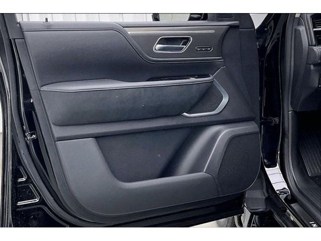 2027 INFINITI QX80 LUXE InStock