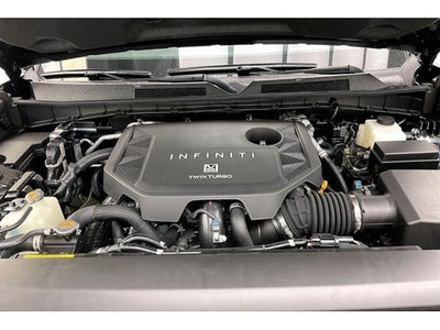 2027 INFINITI QX80 LUXE InStock