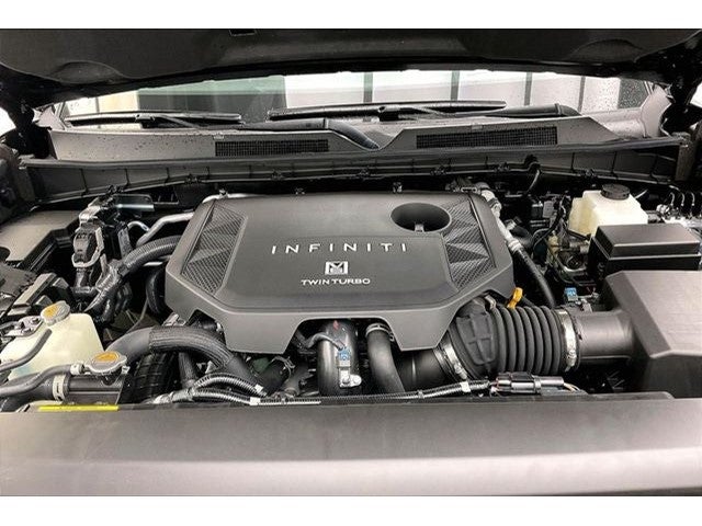 2027 INFINITI QX80 LUXE InStock