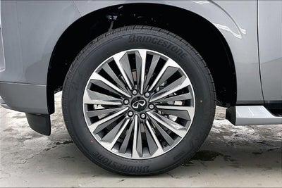 2027 INFINITI QX80 LUXE InStock