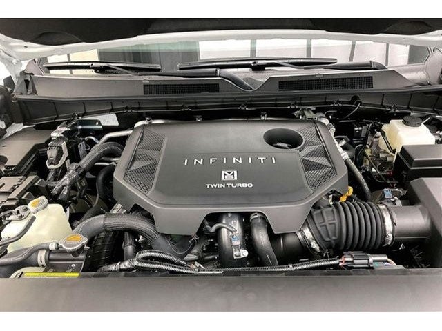 2027 INFINITI QX80 LUXE InStock