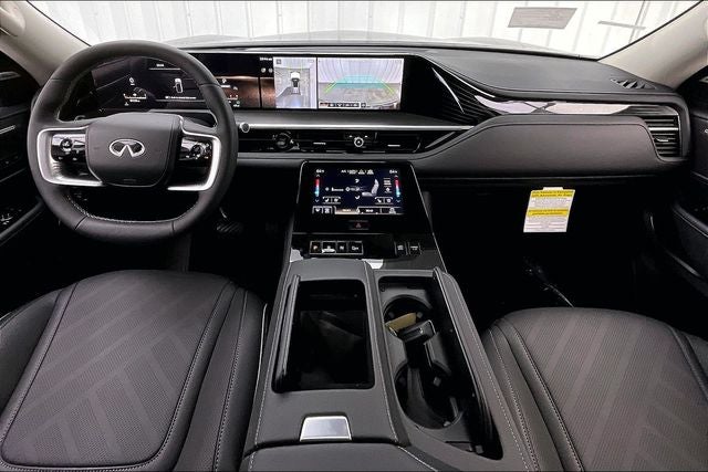 2026 INFINITI QX80 LUXE