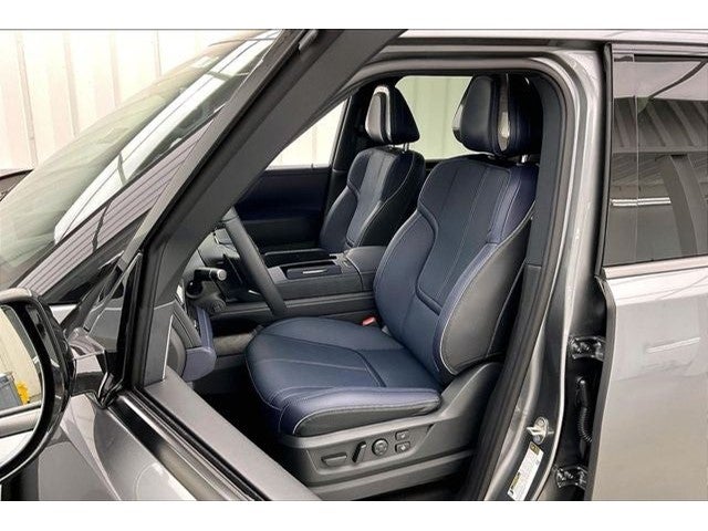 2027 INFINITI QX80 SPORT InStock
