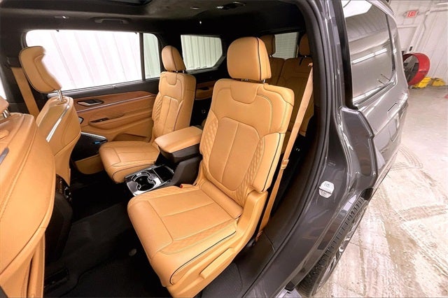 2021 Jeep Grand Cherokee L Summit