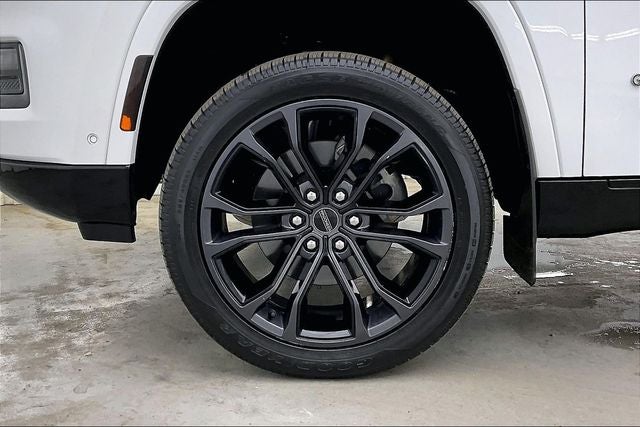 2023 Jeep Grand Wagoneer L Series II