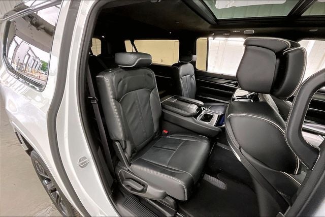 2023 Jeep Grand Wagoneer L Series II