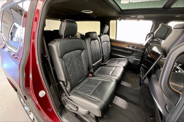 2022 Jeep Grand Wagoneer Series III