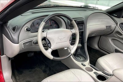 2004 Ford Mustang V6