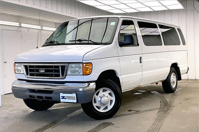 Used 2006 Ford Econoline Wagon XL with VIN 1FBSS31L56DA88269 for sale in Madison, WI