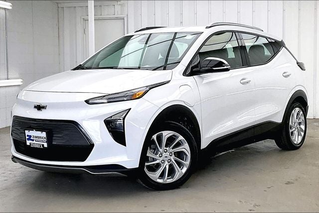 Used 2023 Chevrolet Bolt EUV LT with VIN 1G1FY6S0XP4118006 for sale in Madison, WI
