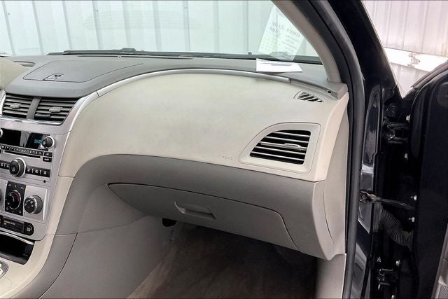 2011 Chevrolet Malibu LS 1LS