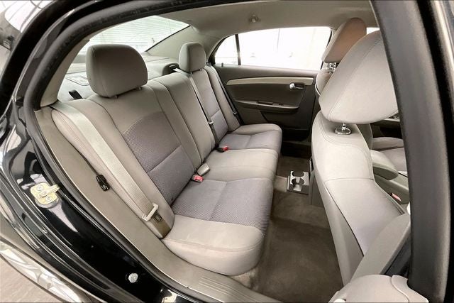 2011 Chevrolet Malibu LS 1LS
