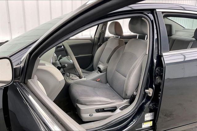 2011 Chevrolet Malibu LS 1LS