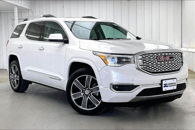 2017 GMC Acadia Denali AWD's photo