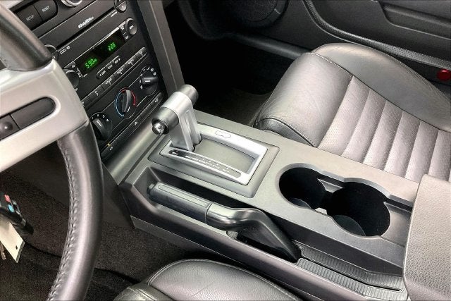 2005 Ford Mustang GT Deluxe