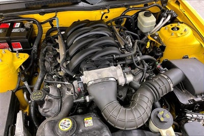 2005 Ford Mustang GT Deluxe