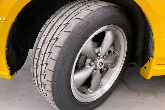 2005 Ford Mustang GT Deluxe