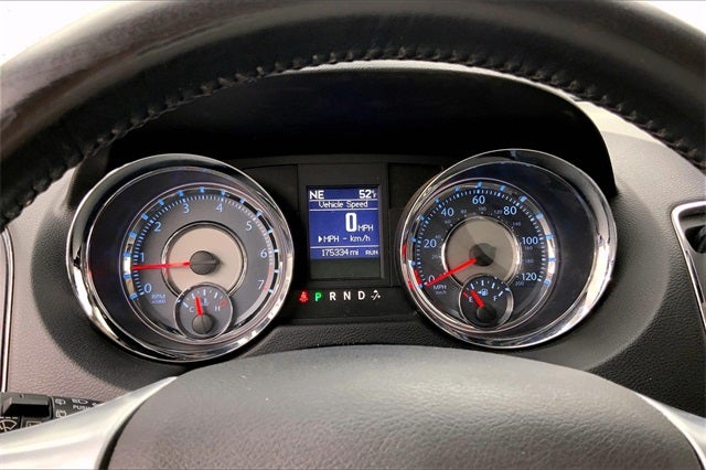 2012 Chrysler Town & Country Touring