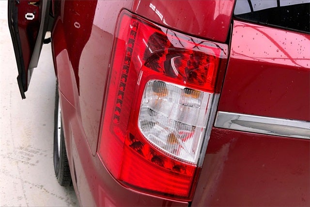 2012 Chrysler Town & Country Touring