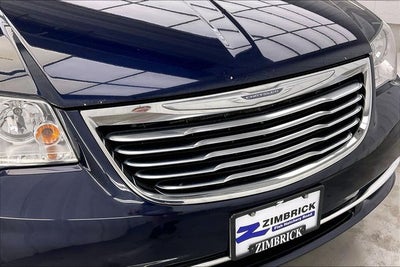 2016 Chrysler Town & Country Touring