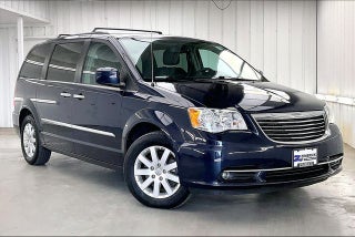 2016 Chrysler Town &amp; Country Touring