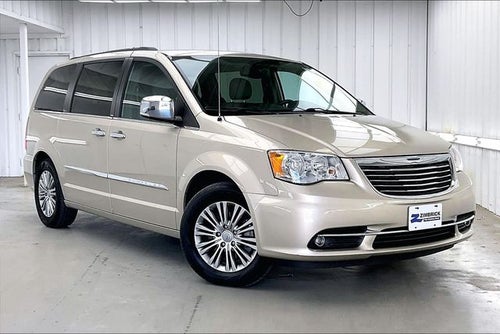 2014 Chrysler Town & Country Touring-L