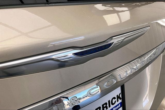 2014 Chrysler Town & Country Touring-L