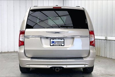 2014 Chrysler Town & Country Touring-L