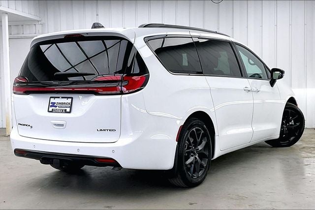 2024 Chrysler Pacifica Limited